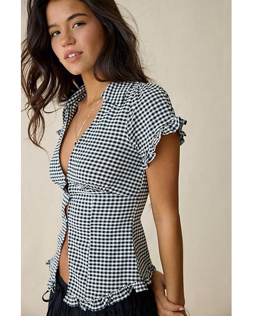 Kimchi Blue Blue Rebecca Ruffle Split-Front Slim Short Sleeve Button-Up Shirt Top