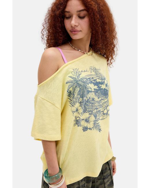 Urban Outfitters Yellow Uo Courtney Hawaii Off-shoulder T-shirt