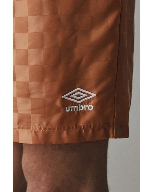 Umbro Gray Checkerboard Pattern 7" Short for men