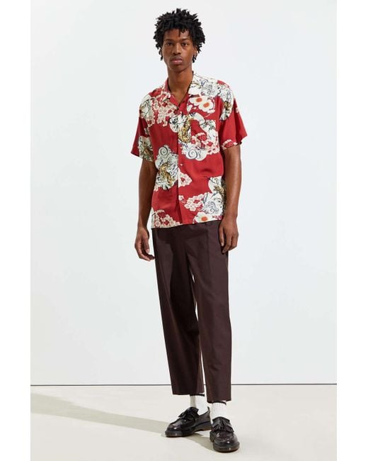 Urban Outfitters Uo Fierce Tigers Rayon Short Sleeve Button-down