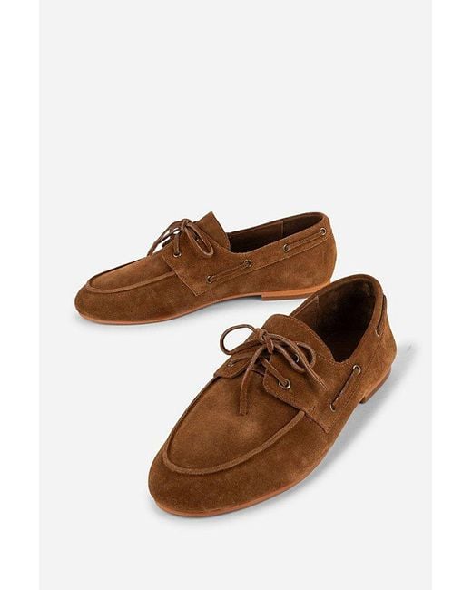 INTENTIONALLY ______ Brown Pixie Boat Shoe