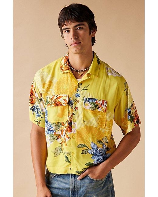 Urban Outfitters Yellow Uo Jamie Rayon Short Sleeve Cropped Button-Down Shirt Top for men