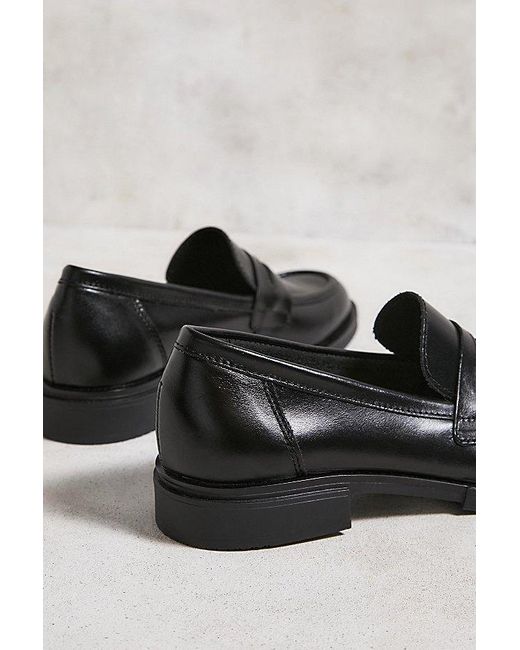 Urban Outfitters Black Uo Penny Leather Loafer