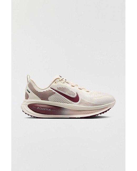 Nike White Vomero 18 Sneaker