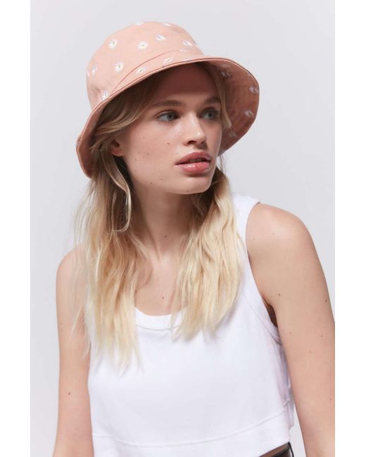 urban outfitters bucket hat