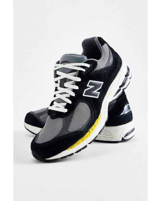 New Balance Black Cement 2002 Trainers for men