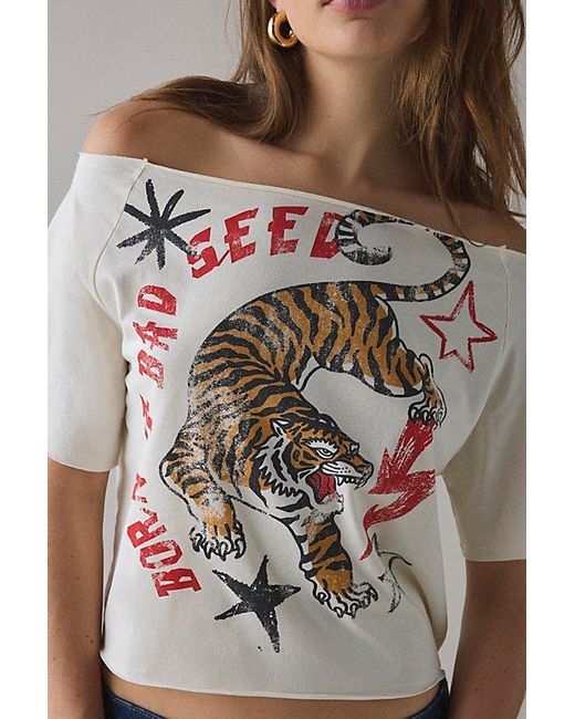 Urban Outfitters Gray Y2K Graphic Off-The-Shoulder Cropped Tee