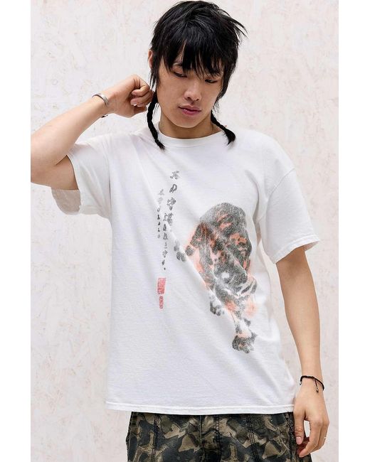 Urban Outfitters White Uo Blurred Tiger T-shirt for men