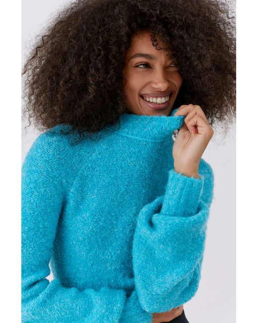 Urban Outfitters Uo Avril Cropped Mock Neck Sweater in Blue | Lyst