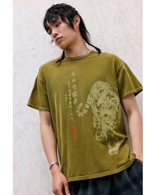 Urban Outfitters Green Uo Blurred Tiger T-shirt for men