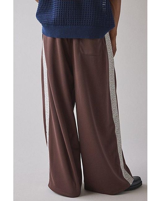 Urban Outfitters Brown Uo Mammoth Baggy Fit Track Pant for men