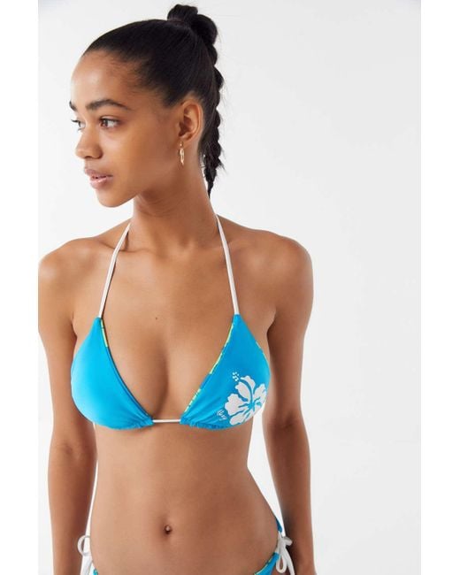 Urban Outfitters x Roxy Roxy Uo Exclusive Tiki Reversible Triangle Bikini  Top in Blue | Lyst Canada
