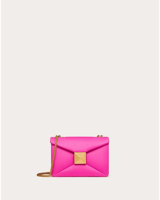 one stud nappa bag with chain