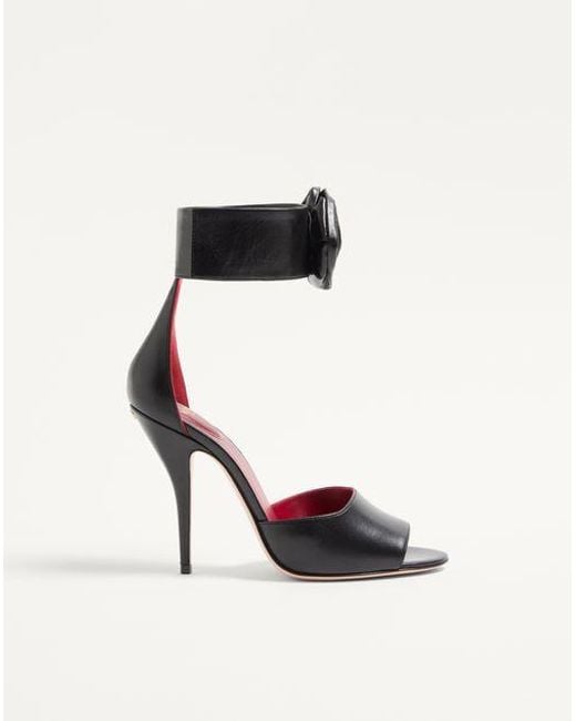 Valentino Garavani ドリップローズ クリスタル キッドスキン サンダル 105mm 女性 ブラック White