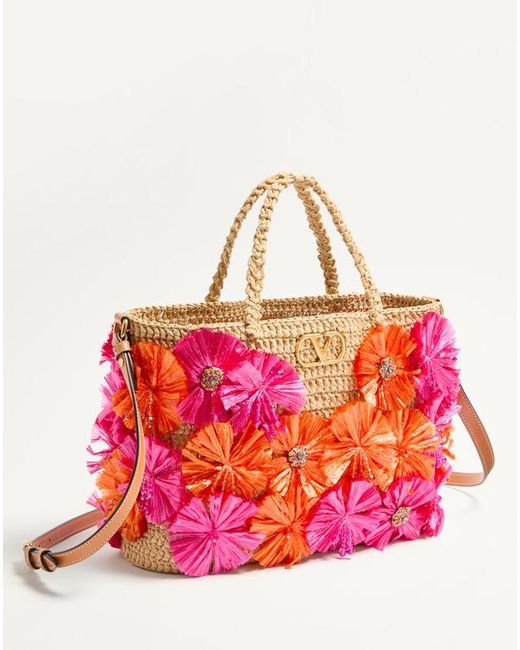 Valentino Garavani Red Shopper Aus Raffiabast Mit Blumen Und Perlen. Frau