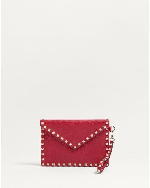 Valentino Garavani Red Rockstud Grainy Calfskin Pouch Rosso