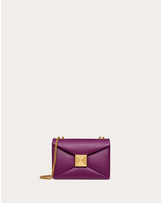 one stud nappa bag with chain