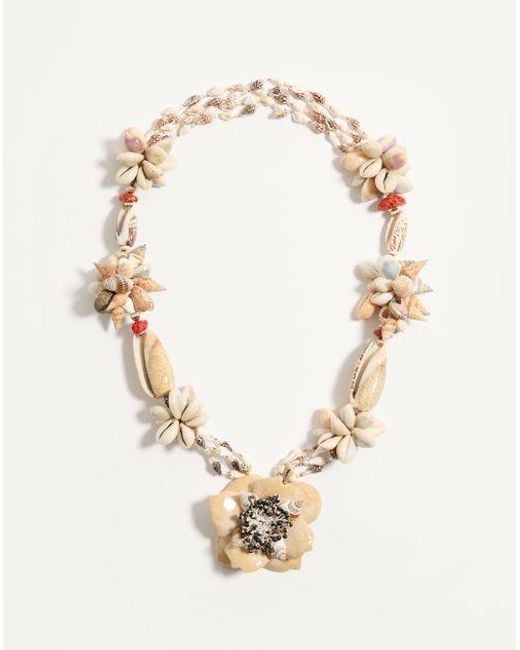 Valentino Garavani ジャルダン アクアティーク メタル X エナメル X ファブリック X シェル X サンゴ X 天然パール ネックレス 女性 ゴールド/アイボリー Natural