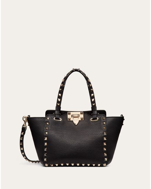 Rockstud Medium Leather Tote Bag in Pink - Valentino Garavani