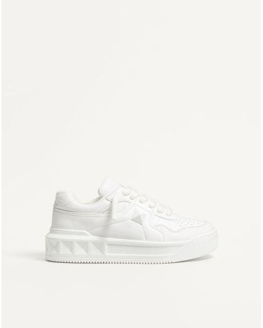 Valentino Garavani One Stud Xl Low-Top-Sneaker Aus Nappaleder Mann in Natural für Herren