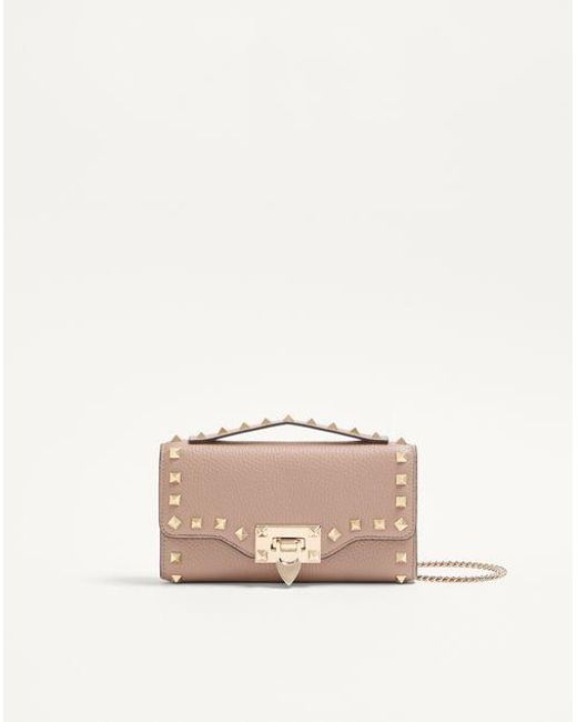 Valentino Garavani レディース ナチュラル ロックスタッズ グレインカーフスキン チェーンウォレット 女性 パウダー Onesize