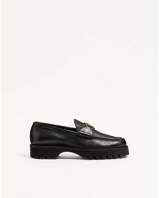 Valentino Garavani White Vlogo Signature Buffalo Loafer 39 for men