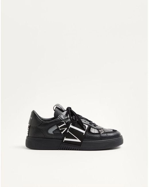 Valentino Garavani Black Low-Top Calfskin Vl7N Sneaker With Bands 38 for men