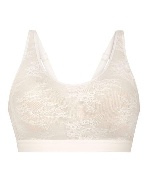 Anita Bustier in het Natural