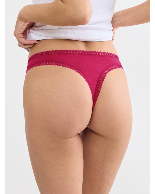 Sloggi String in het Pink