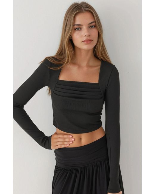 Hiccup Black Ruched Top