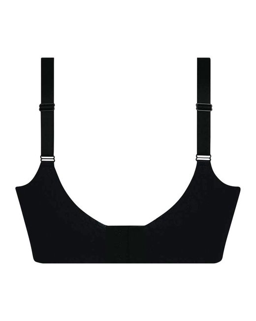 Anita Bustier in het Black