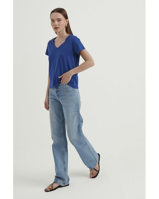 Hiccup Blue V Neck Basic T-Shirt