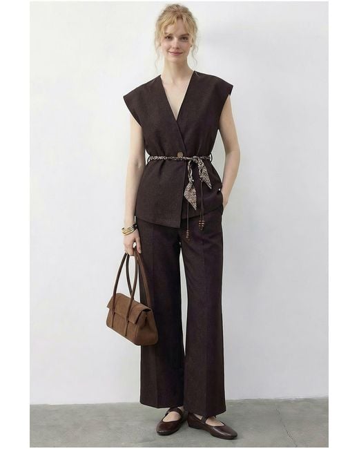 Bianco Lucci Multicolor Vest And Pants Two-Piece Set With Belt Detail
