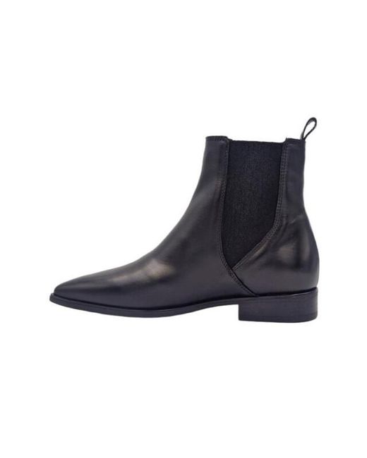 Mjus L63208 in het Blue