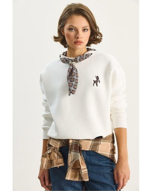 Bianco Lucci White Embroidered Crew Neck Sweatshirt