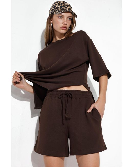 Busem Brown Mid-Waist Drawstring Sweat Shorts
