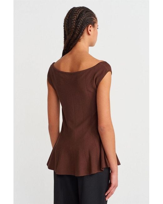 Dilvin Aansluitend Geribbelde Peplum Blouse in het Brown