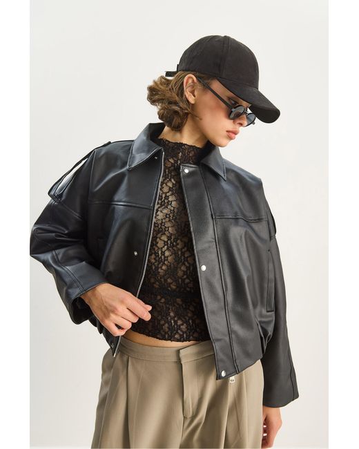Bianco Lucci Black Oversized Faux Leather Crop Jacket With Zipper