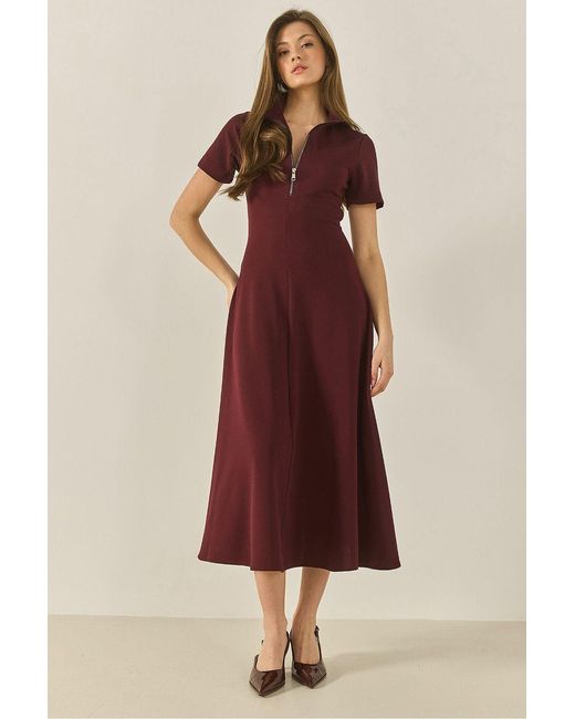 Bianco Lucci Red Fitted Midi Dress With Zipper Collar