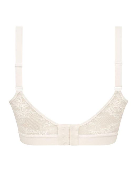 Anita Bustier in het Natural