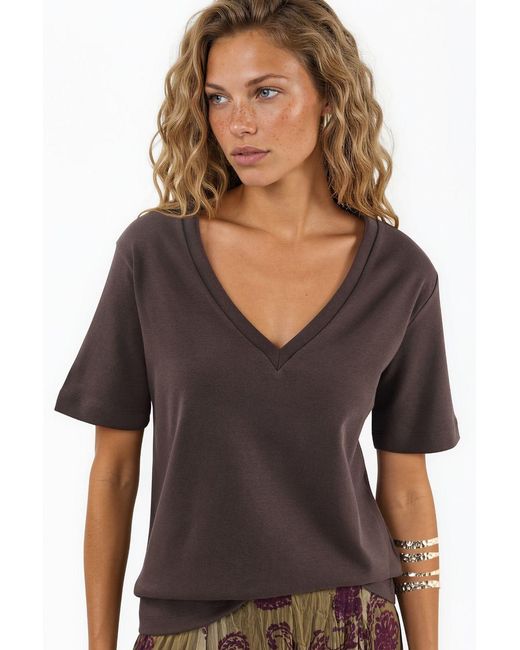 Busem Gray V-Neck Solid Regular Fit Cotton T-Shirt
