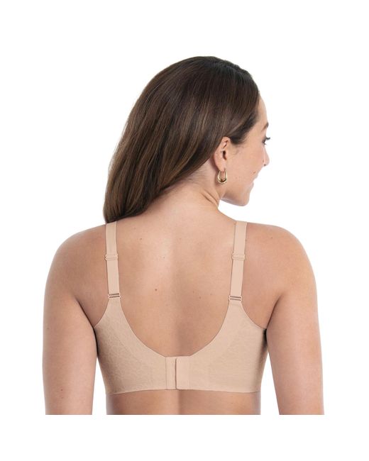Anita Bustier in het Natural