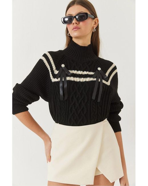 Bianco Lucci Black Turtleneck Baklava Knit Sweater With Ribbon Detail