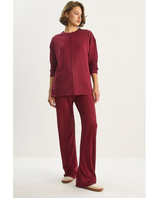 Bianco Lucci Red High Waist Wide Leg Knitted Two-Piece Set With Binding Detail