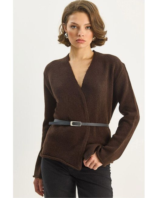 Bianco Lucci Black Belt Detailed Cardigan