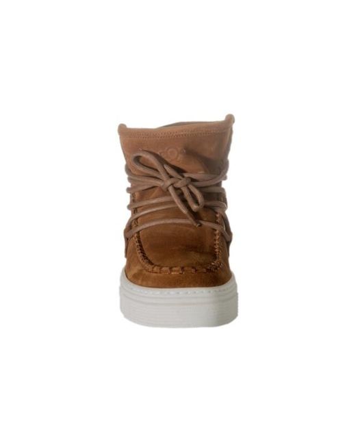 AQA A4857 in het Brown