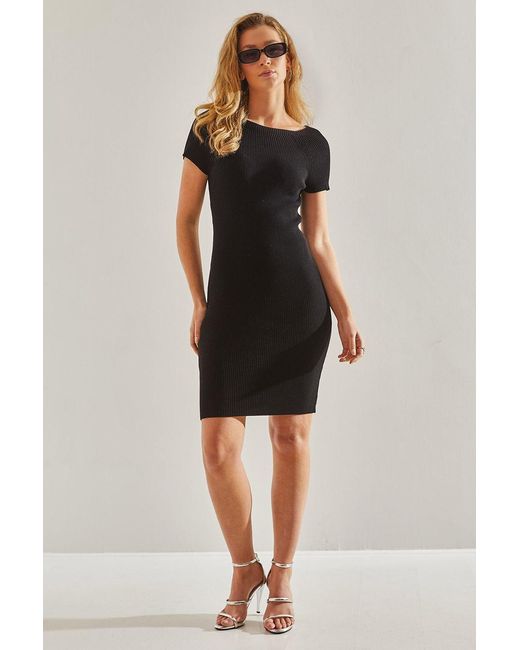 Bianco Lucci Black Slim Fit Crew Neck Midi Dress