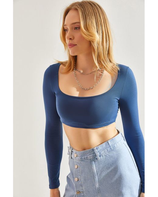 Bianco Lucci Blue Basic Cropped Top