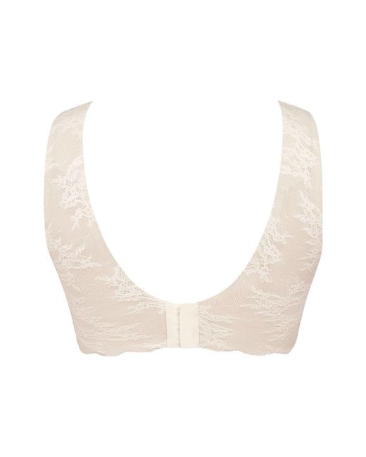 Anita Bustier in het Natural