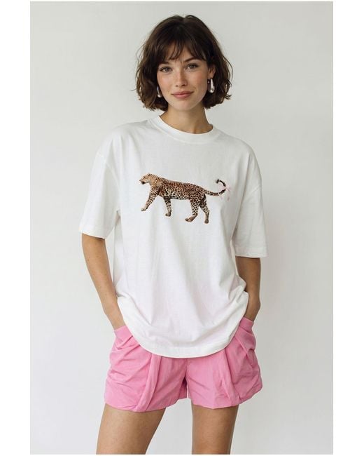 Bianco Lucci White Oversized Leopard Print Cotton T-Shirt